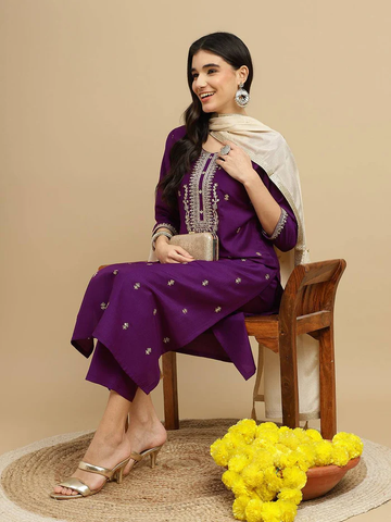 Violet Wel Embroidered With Contras Dupatta Kurta Set