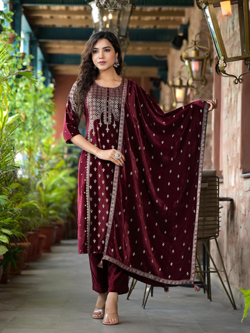 Maroon Ethnic Motif Printed Velvet Kurta Set With Tassels